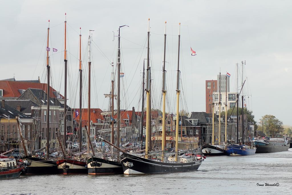 Hotel Van Dijk Kampen Exteriör bild